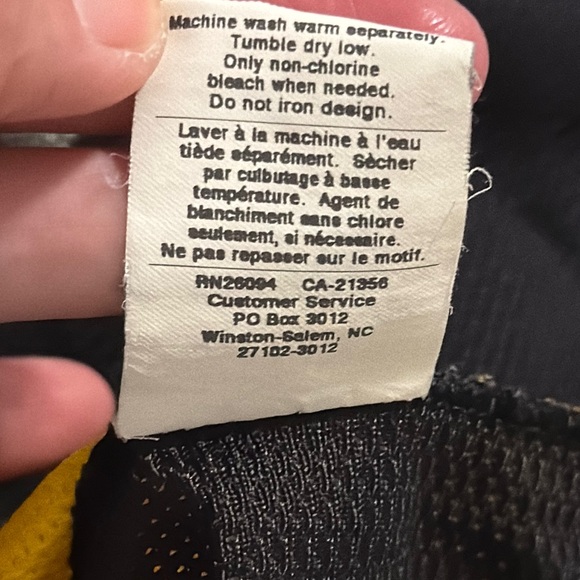 Vintage Kobe Bryant 8 Los Angeles Lakers NBA Jersey Champion Black Yellow-XL - Picture 9 of 11